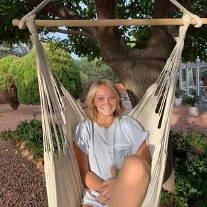 Meet your Posher, Catie